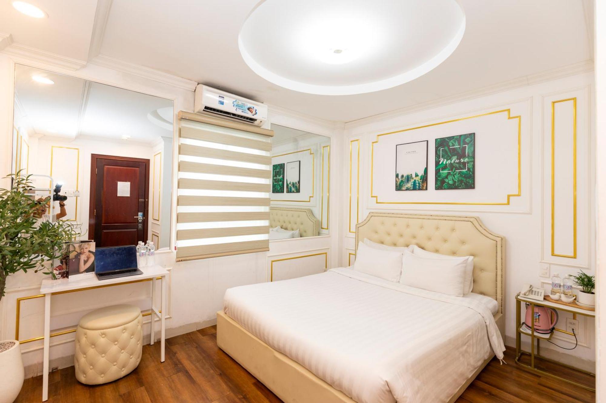 Quy Hung Hotel Central Ho Şi Min Exterior foto