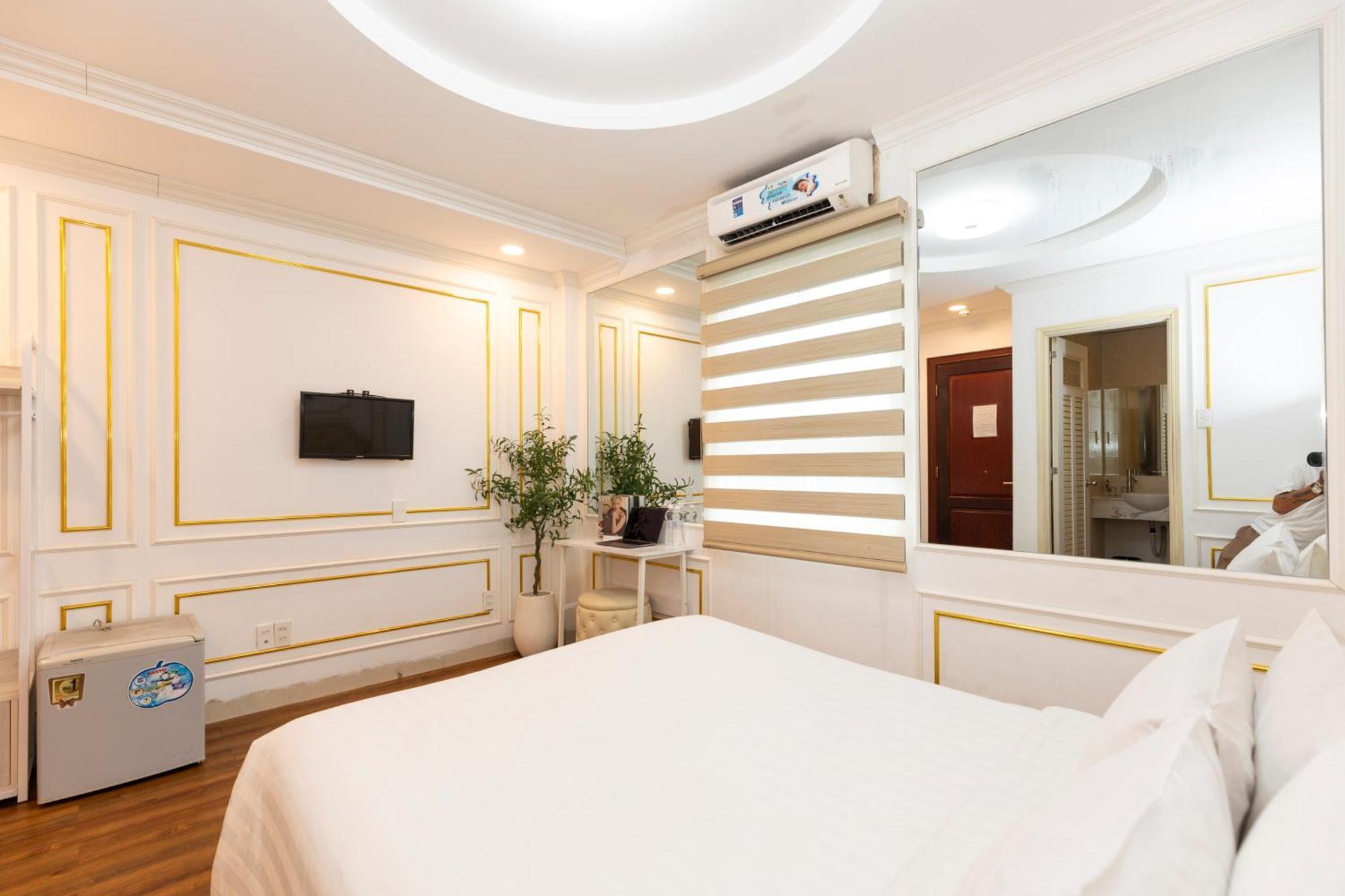 Quy Hung Hotel Central Ho Şi Min Exterior foto