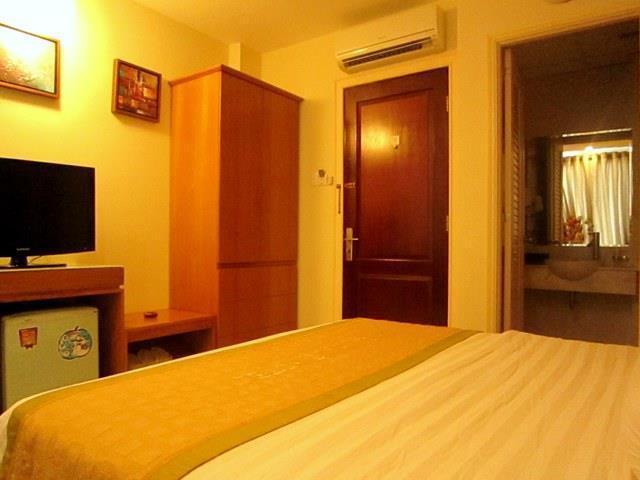 Quy Hung Hotel Central Ho Şi Min Exterior foto