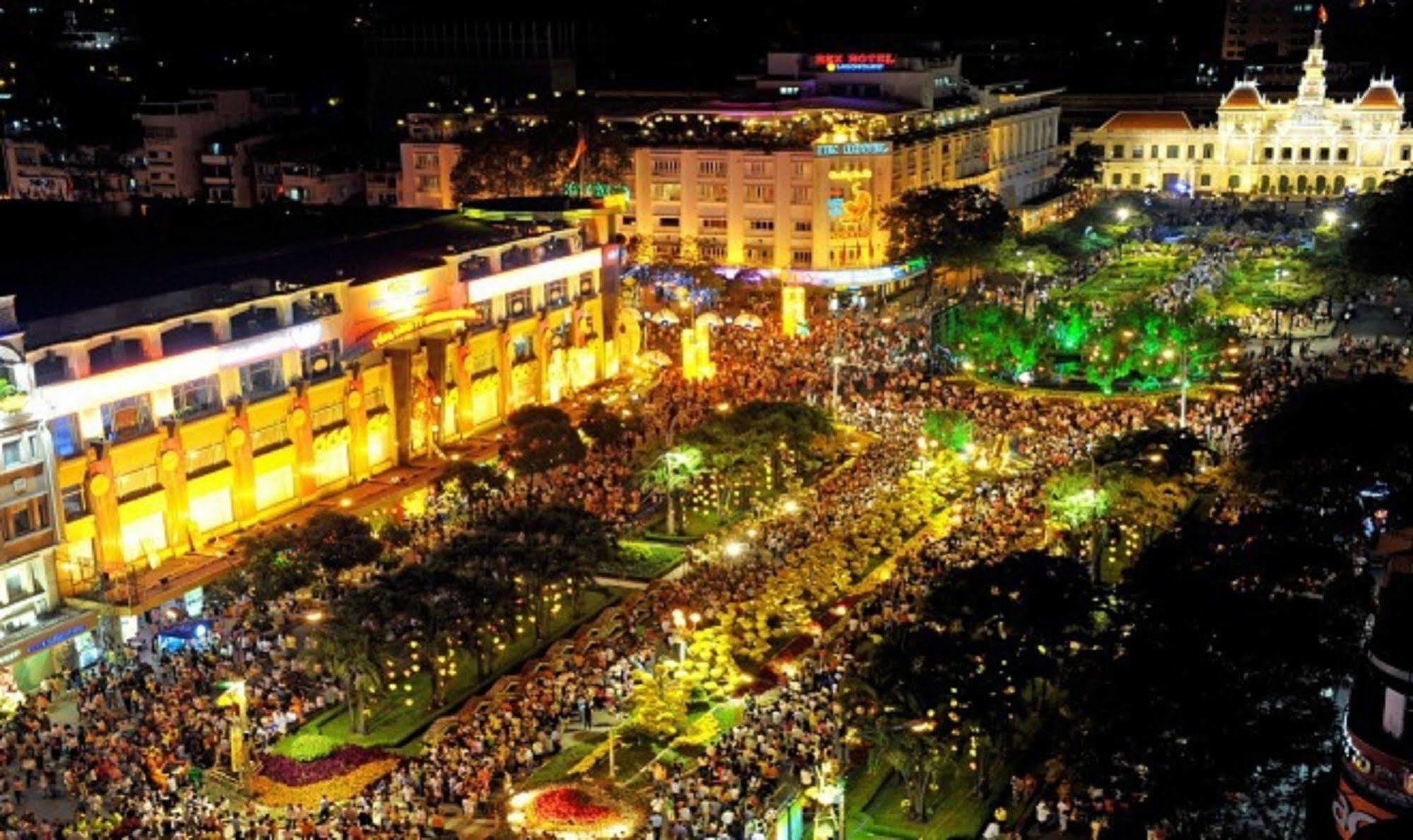 Quy Hung Hotel Central Ho Şi Min Exterior foto